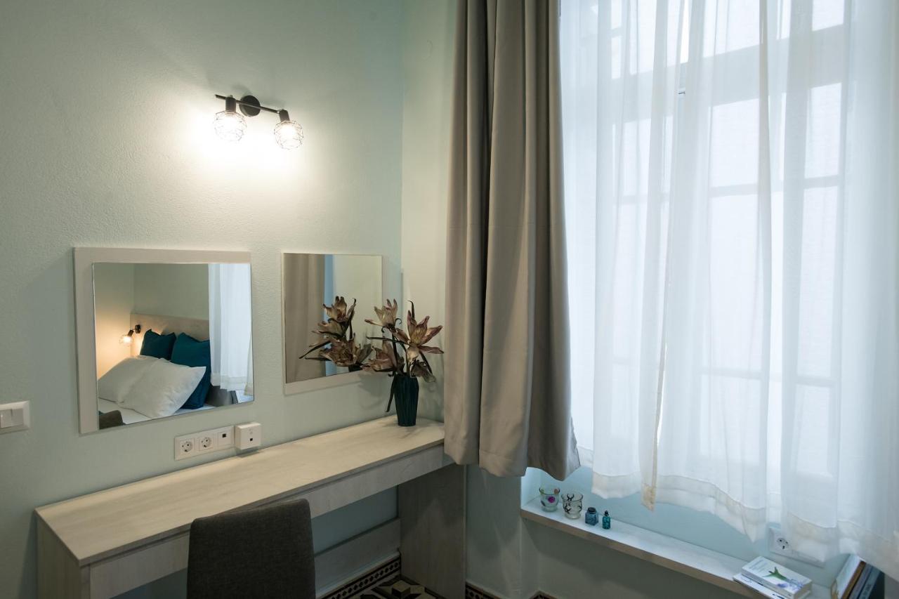 The Blue Apartment In The Heart Of Heraklion Exterior foto